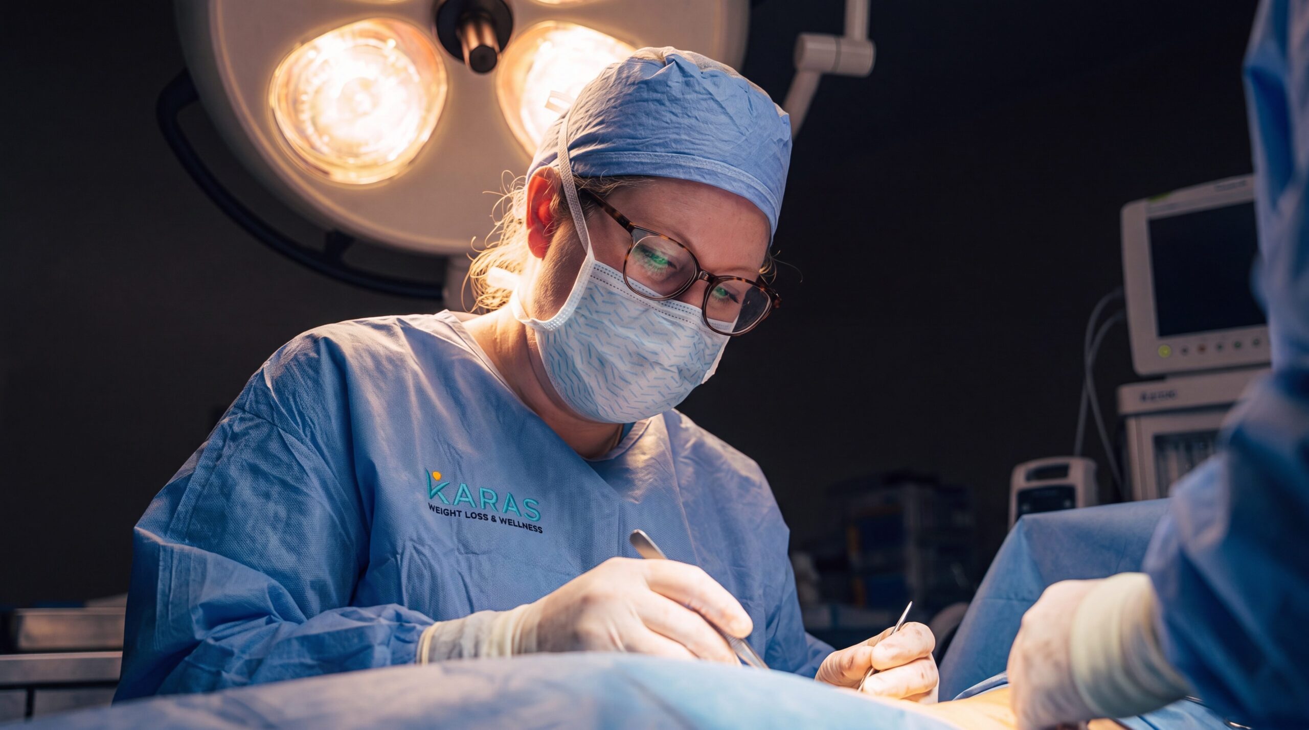 Dr. Linden Karas performing bariatric surgery in Cleveland, Ohio